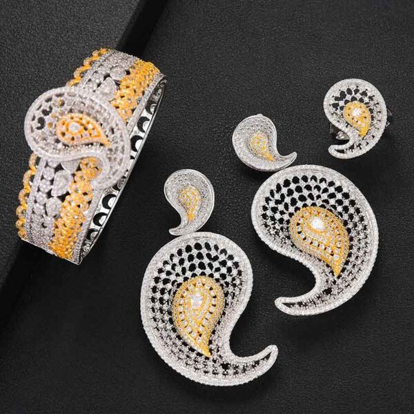 Luxury CZ Paisley Jewelry Set Bangle Earrings Ring Closeup