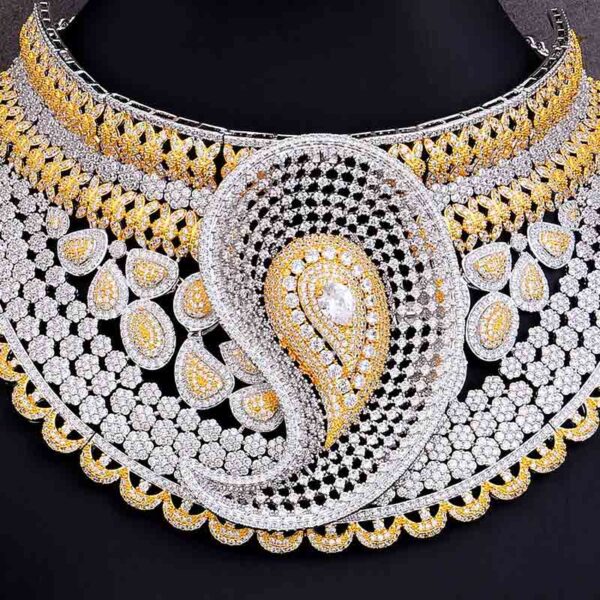 Luxury CZ Paisley Jewelry Set Necklace Closeup