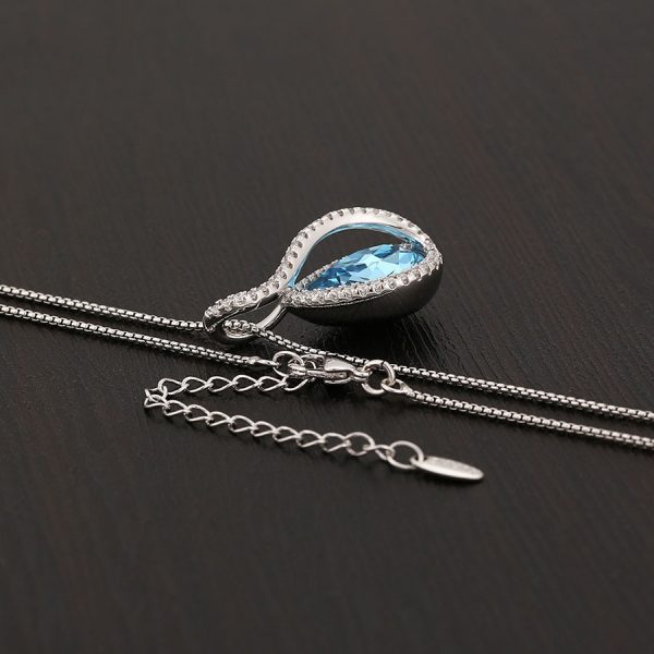 Mesmerizing Crystal Teardrop Pendant Necklace Side View
