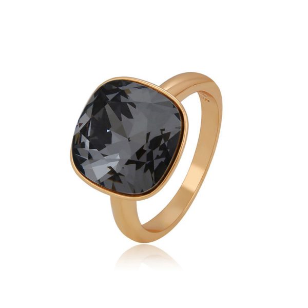 Minimalist Classic Ring With Luxury Crystal Black Color